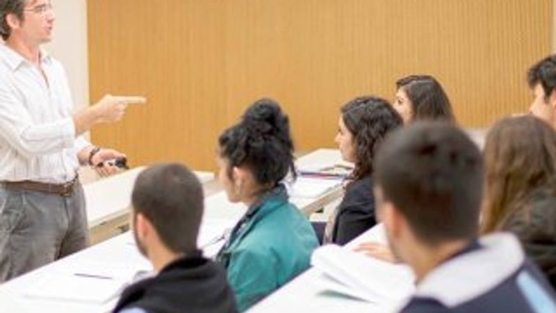 Özel üniversitenin dil bilgisi hatası alay konusu oldu