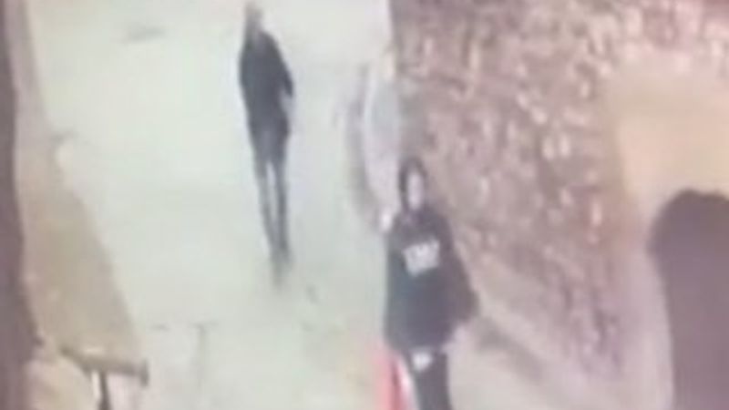 Fatih'te kimliği belirsiz kişi, bir kadını taciz etti