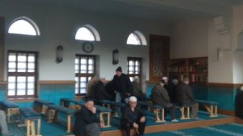 Diyanet oturakta namaz için genelge yayınladı