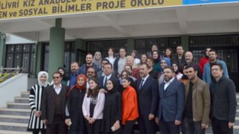 Ekrem İmamoğlu'nun Silivri'deki imam hatip ziyareti