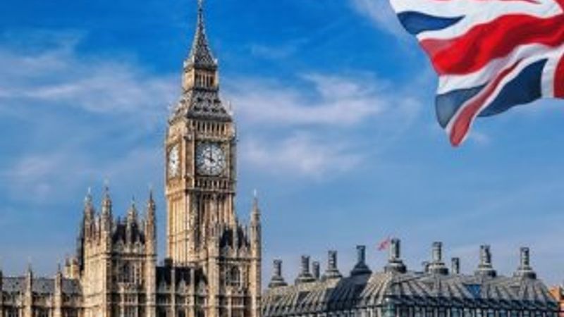 İngiltere'de istihbarat ajanlarının suç işlemesi yasallaştı