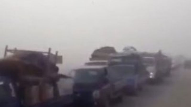 İdlib'den göç eden Suriyeliler Türkiye'ye alınmayacak