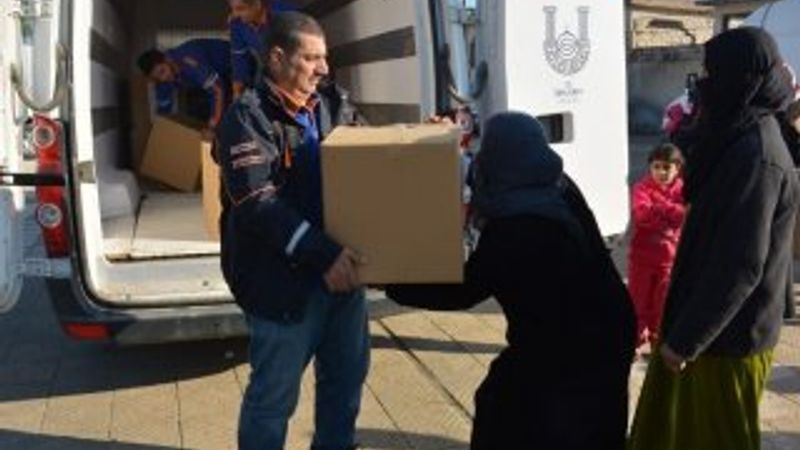 Suriyeliler güvenli bölgelere akın ediyor