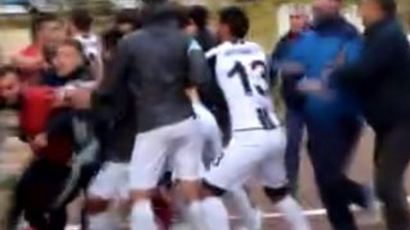 Amatör lig maçında saha karıştı