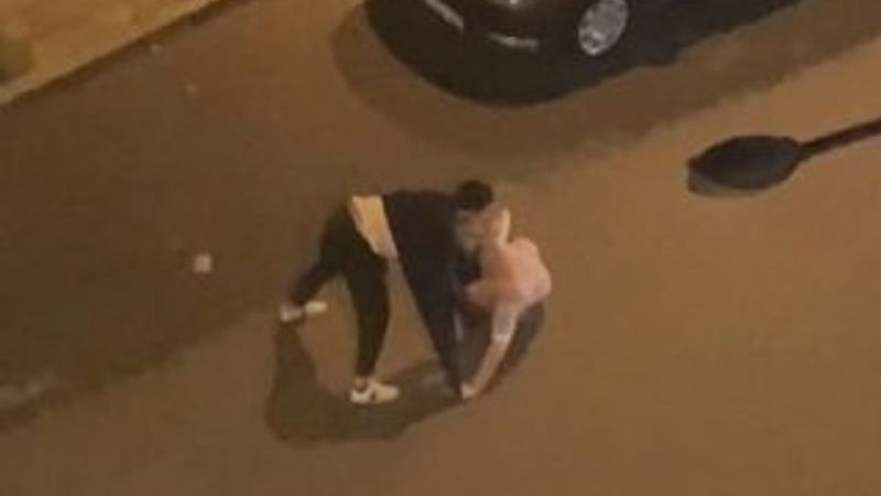 Sürücülerin tekme-tokat kavgası kamerada