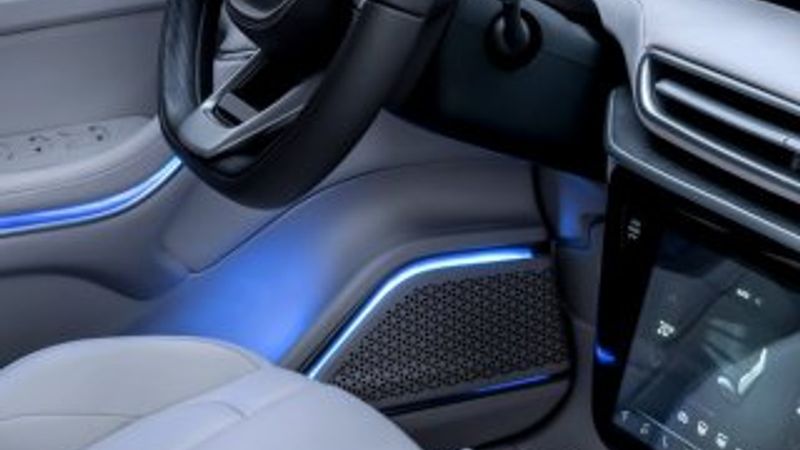 Yerli otomobilin içinden ilk fotoğraf