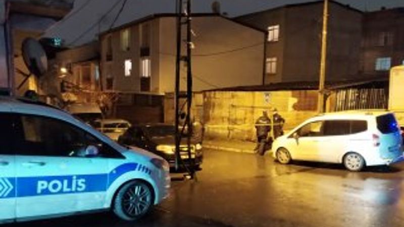 Küçükçekmece'de silahlı kavga: 1 ölü 1 yaralı