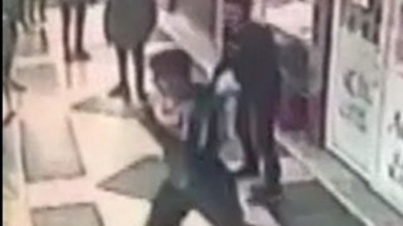 İzmir'de bir kuyumcu dükkanında patlama meydana geldi