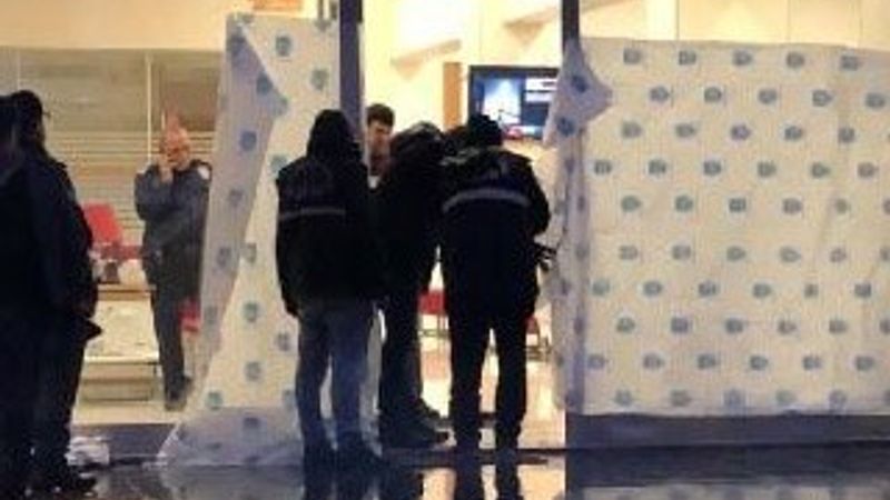 Maskeli banka soyguncusu, kaçarken bomba ile korkuttu