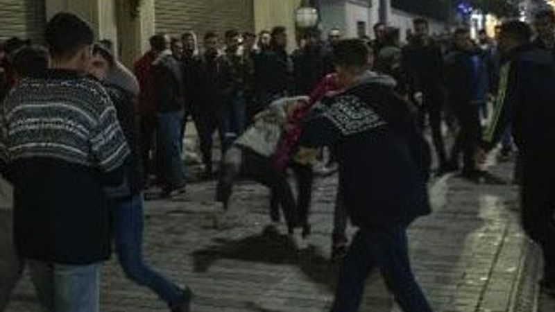 İstiklal Caddesi'nde yılbaşı eğlencesinde kavga