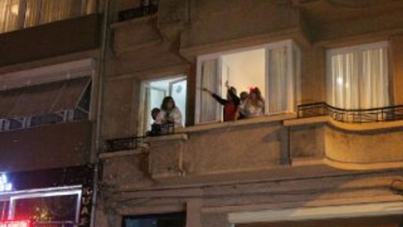 Kurtuluş'ta ilginç yeni yıl geleneği