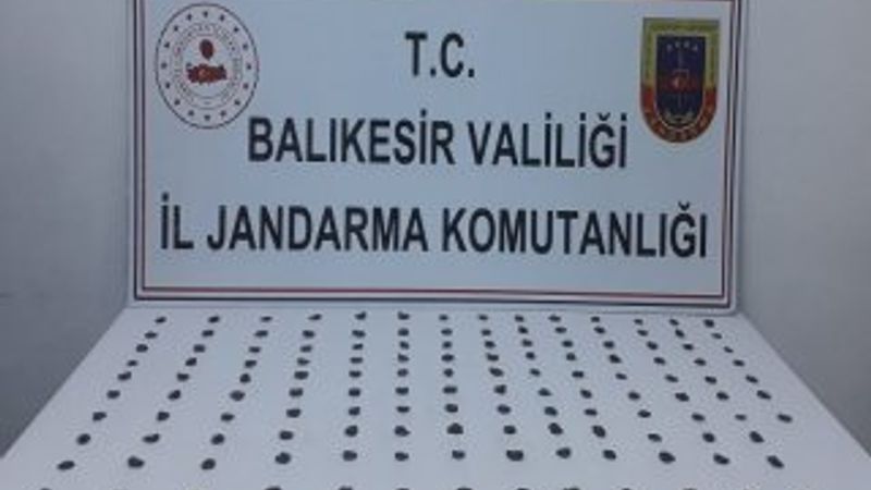 Balıkesir'de Bizans sikkelerini satan zanlıya suçüstü