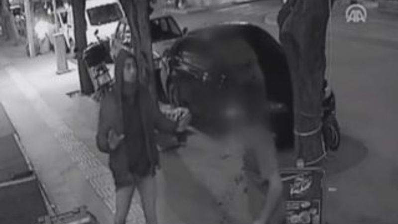 Burdur'da bıçaklı kavga, güvenlik kamerasına yansıdı