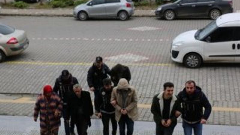 Evdeki varillerden esrar çıktı: 5 gözaltı