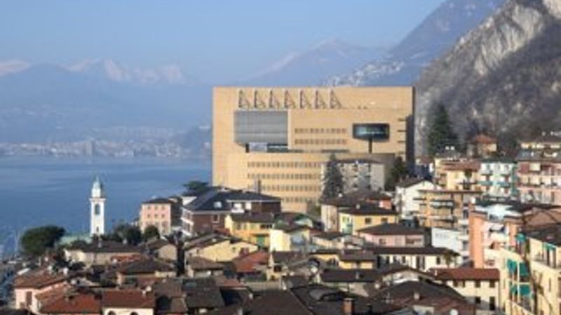 İsviçre bir kentini İtalya'ya verdi