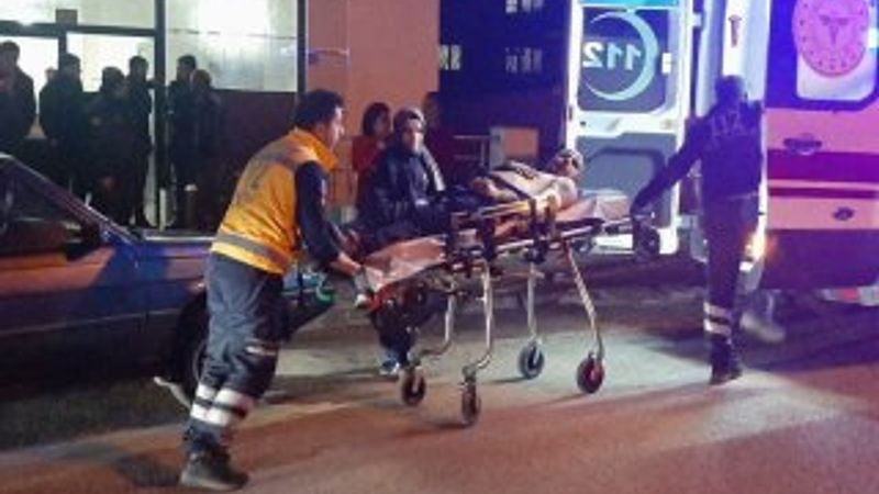 Çorum'da bir kişi evinin önünde silahlı saldırıya uğradı