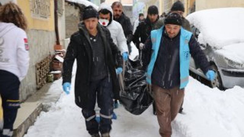 Kütahya'da bir evde 2 ceset bulundu