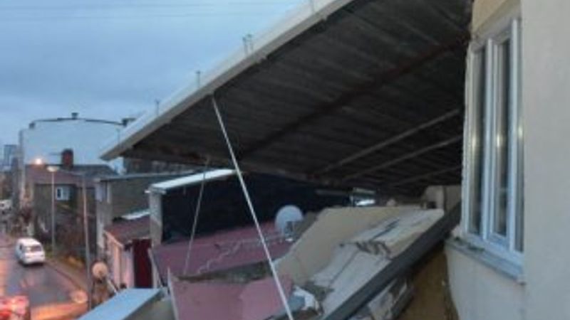 İstanbul'da şiddetli rüzgar