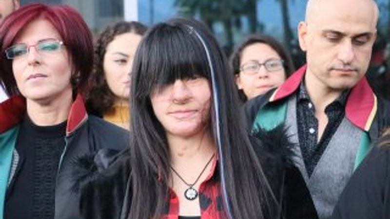 Berfin Özek'in yüzüne asit döken sanığa 12 yıl 18 ay hapis