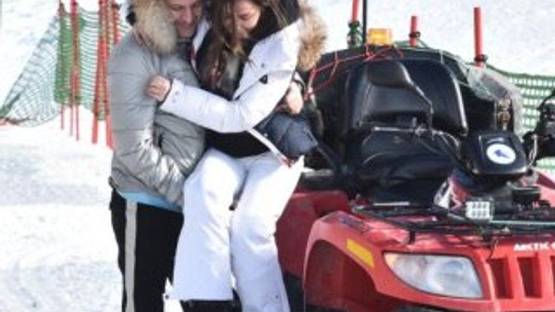 Merve Özbey tatilde