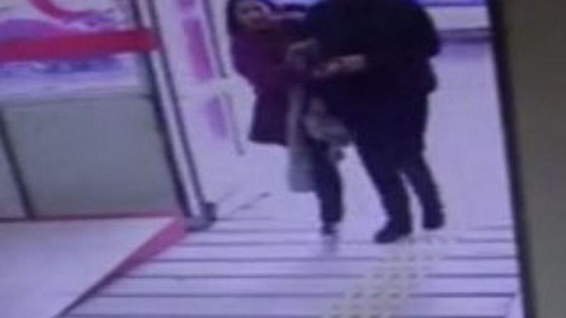 Dini nikahlı eşini sırtından bıçakladı, pişman olup hastaneye götürdü