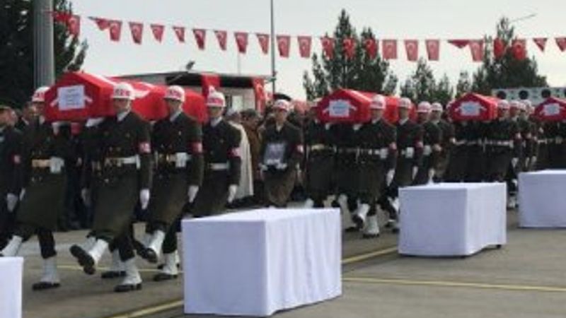 Şehit askerler, törenle memleketlerine uğurlandı