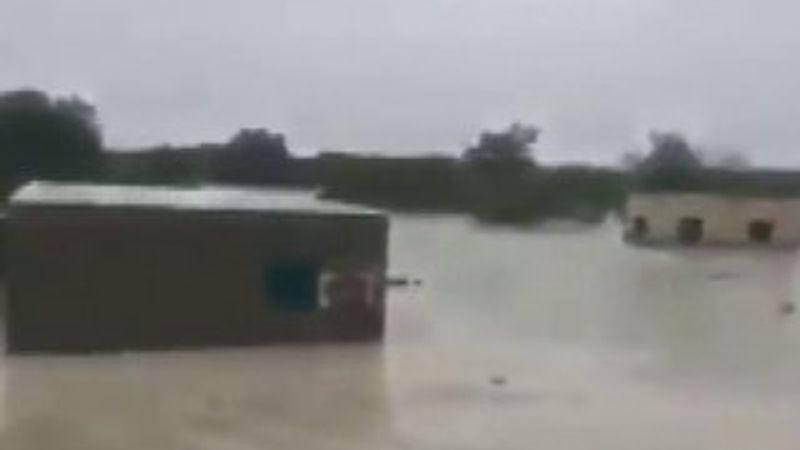 İran’da yoğun yağış sele neden oldu