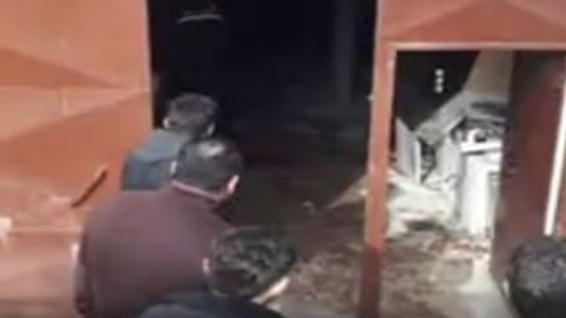 Mersin'de hastanede patlama: 2'si ağır, 5 yaralı