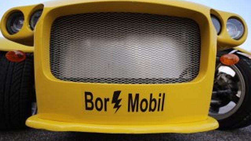 Enerji Bakanı Dönmez hidrojen yakıtlı araçları test etti