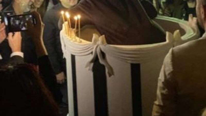 Fazıl Say'ın pastasından eşi çıktı