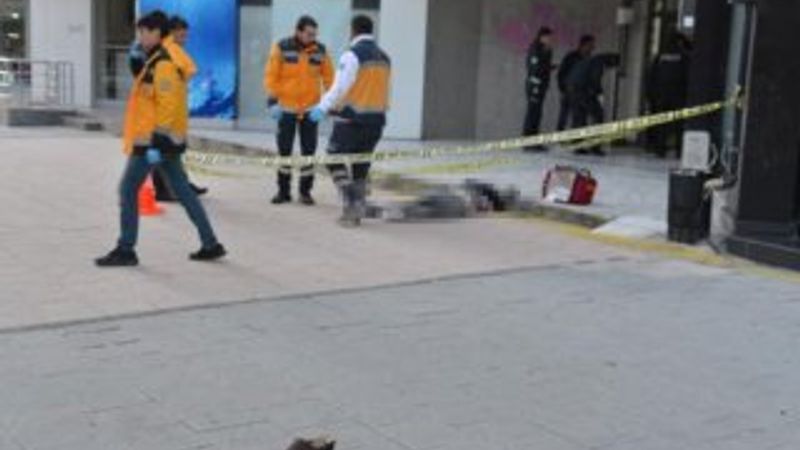 10'uncu kattan düşen kadın hayatını kaybetti