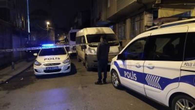 Gürültü yapan gruba müdahale eden adam darbedildi