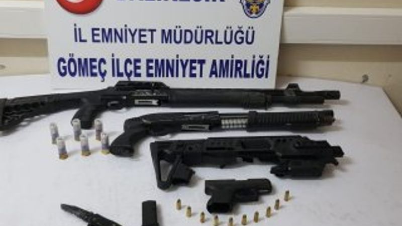 Balıkesir'de polis uygulamalarında 9 adet silah yakalandı
