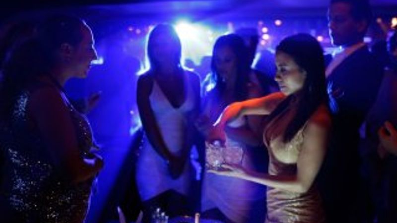 İbiza'da sınırsız alkol yasaklandı