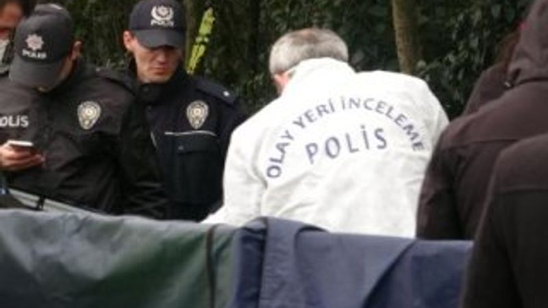 Elleri ve ayakları iple bağlı cesedi yola attılar