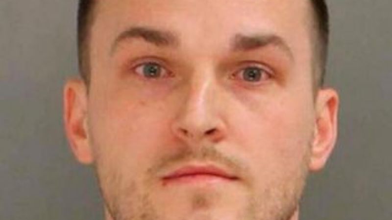 Kendi düğününde garson kıza cinsel istismarda bulundu