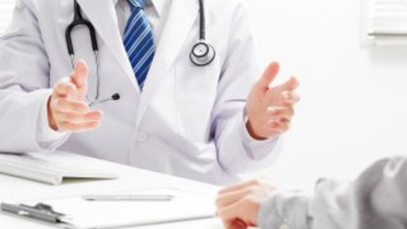 Hastasına reklam mesajı atan doktora 50 bin lira ceza