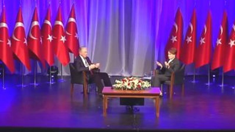 Akşener, deprem haberi alınca siyaset konuşmayı bıraktı