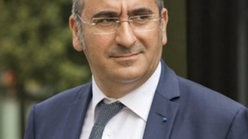 Fransız bakan polislerin şiddet uyguladığını kabul etmedi