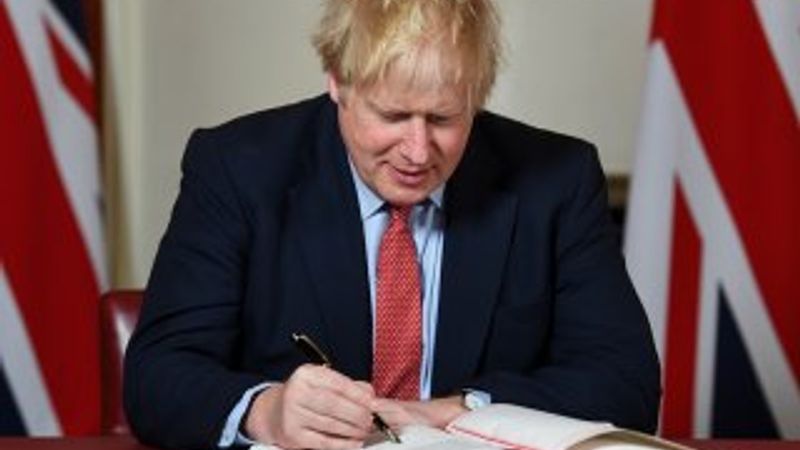 Boris Johnson Brexit Anlaşmasını imzaladı