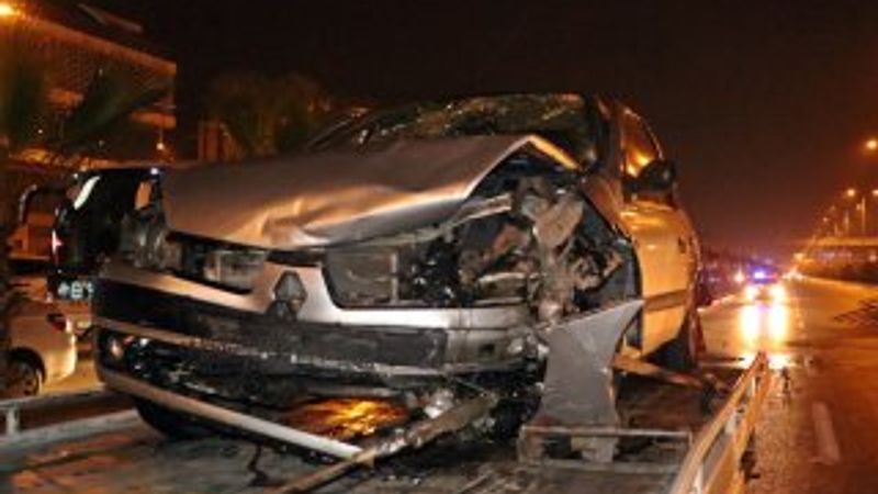 Antalya’da zincirleme trafik kazası: 8 yaralı