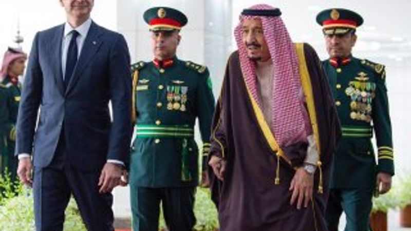 Miçotakis ile Selman bir araya geldi