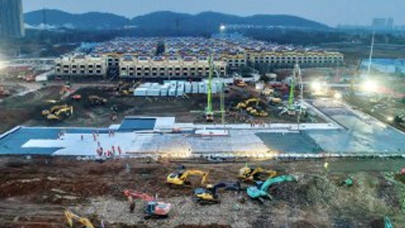 Çin'de 10 günde inşa edilen hastane açıldı