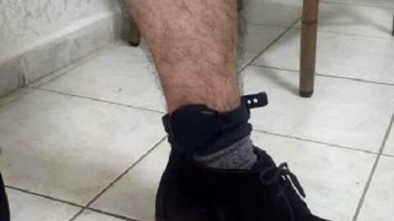 Elektronik kelepçeyi kırdı, mahkeme bırakmadı