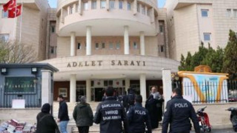 Müzik öğretmeni ve berber cinsel istismardan tutuklandı