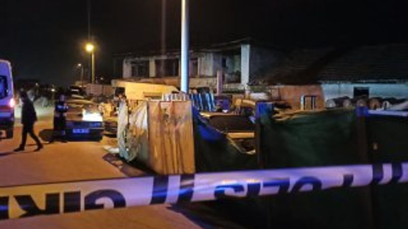 Düzce'de kanlar içerisinde bir erkek cesedi bulundu