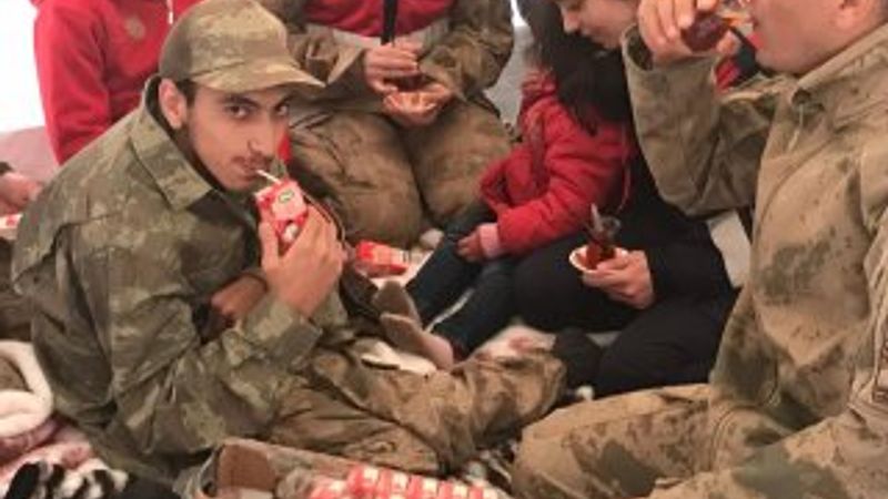 Jandarmadan engelli depremzedeye sürpriz