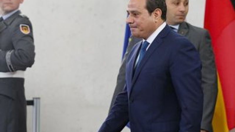 Almanya darbeci Sisi'ye verdiği ödülü geri çekti