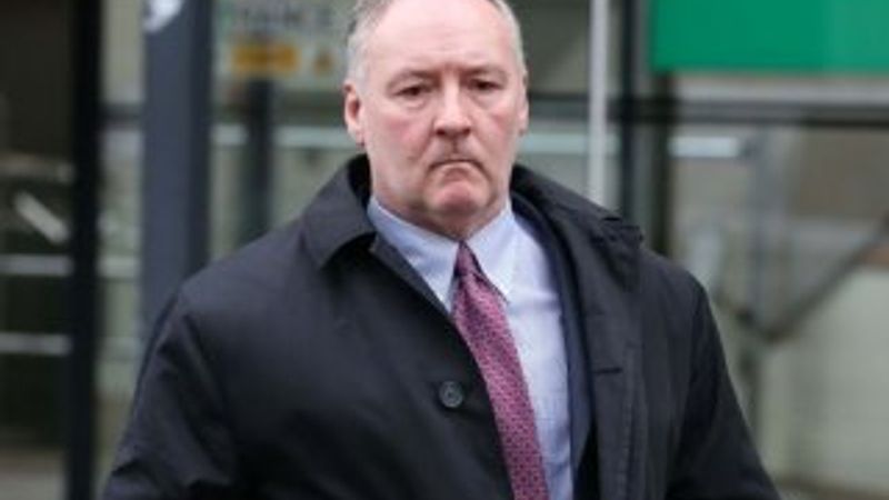 Para için 11 bin hastayı ameliyat etti