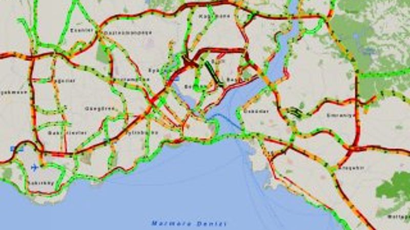 İstanbul'da yağmur sonrası trafik kilitlendi